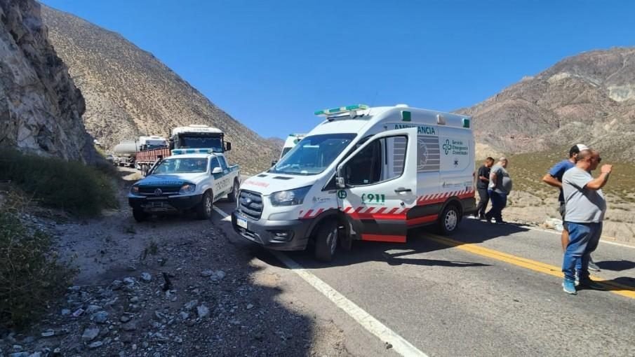ACCIDENTE EN LA RUTA 7: UN COLECTIVO CHOCÓ CONTRA UN CAMIÓN EN POTRERILLOS