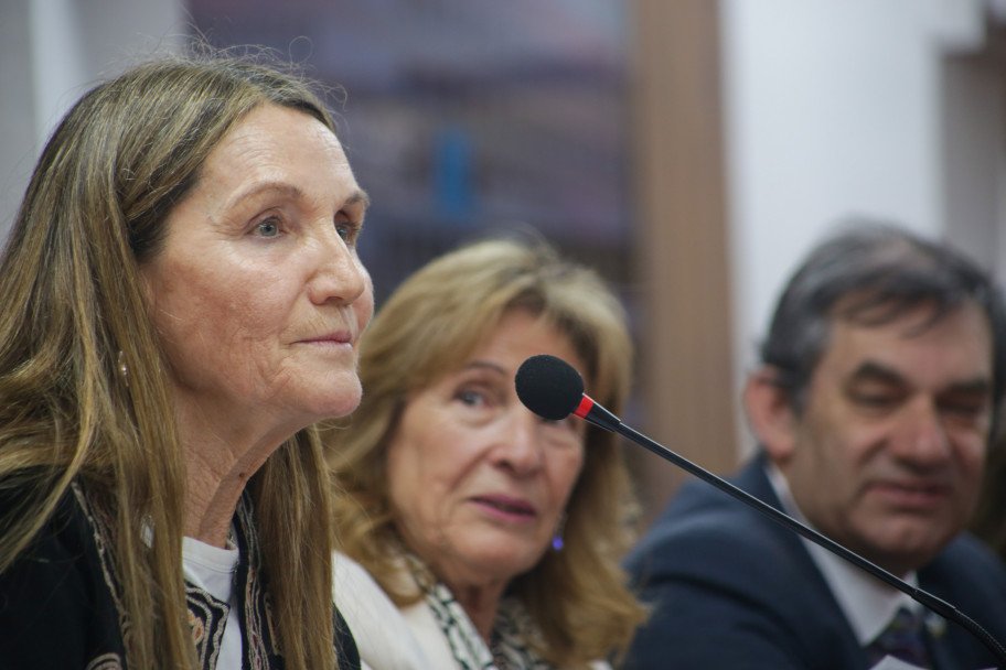 ADRIANA GARCÍA YA ES RECTORA DE LA UNCUYO Y CIERRA 12 AÑOS DE CONDUCCIÓN RADICAL EN LA UNIVERSIDAD