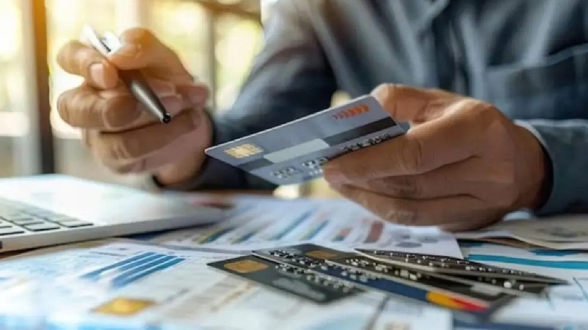 ALARMA POR LA MOROSIDAD: CASI 6 MILLONES DE ARGENTINOS ESTÁN ATRASADOS CON SUS DEUDAS Y LA MORA FAMILIAR ES LA MÁS ALTA EN 20 AÑOS