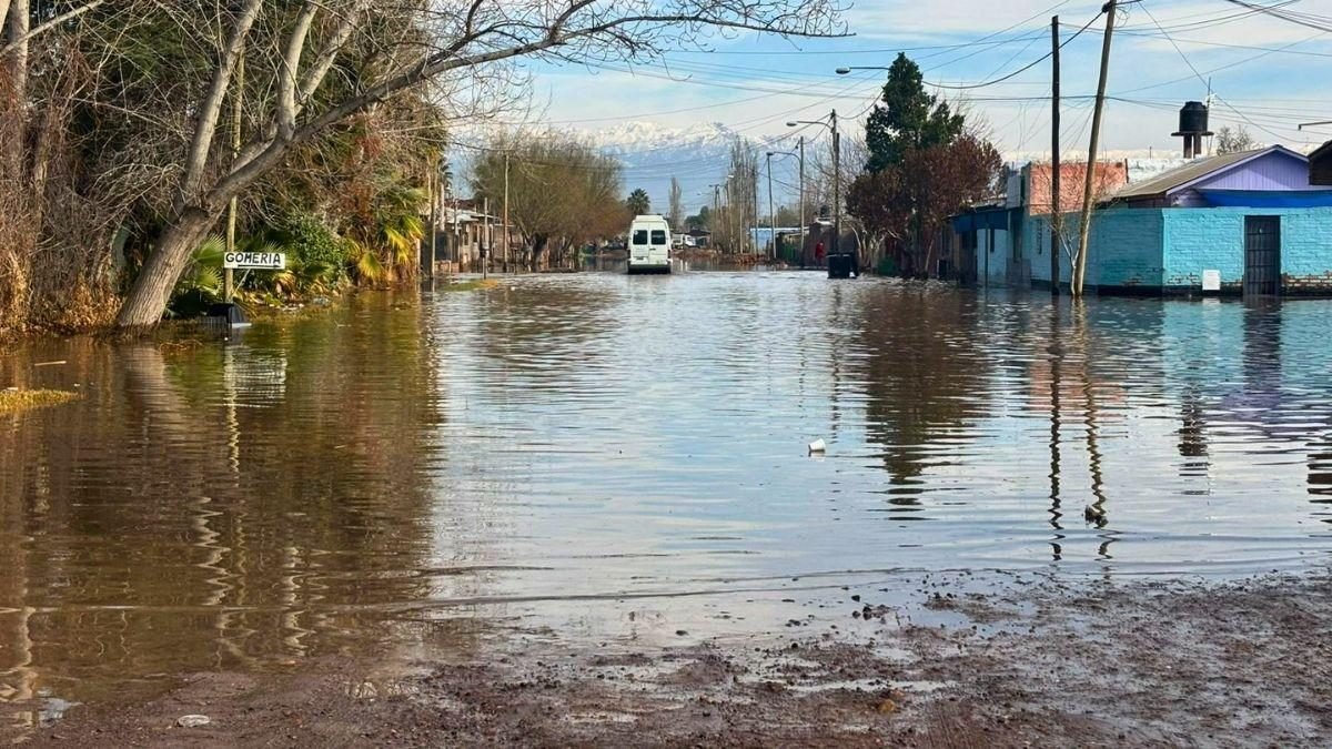 ALERTA EN MENDOZA POR EL SÚPER NIÑO: DETECTARON 522 BARRIOS IRREGULARES Y PREOCUPA EL RIESGO DE INUNDACIONES