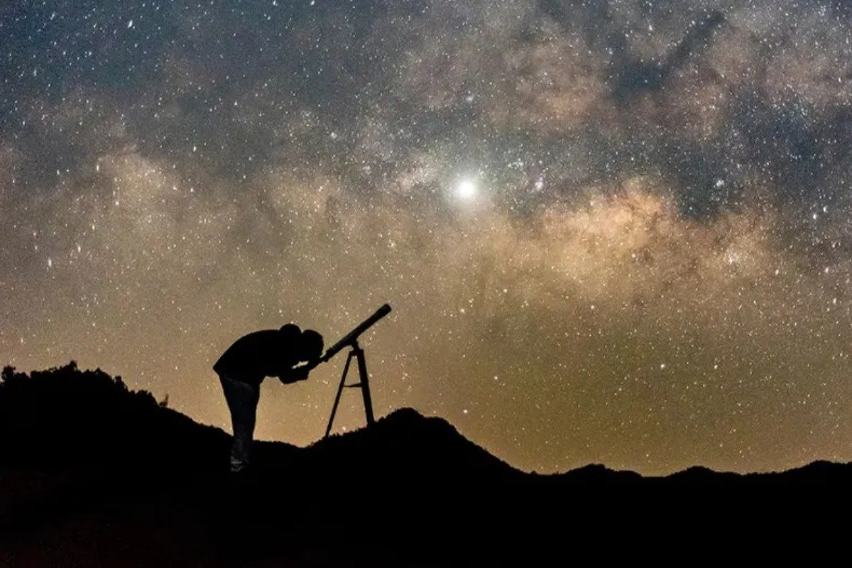 ASTROTURISMO EN DESAGUADERO: UNA NOCHE PARA DESCUBRIR EL CIELO PACEÑO