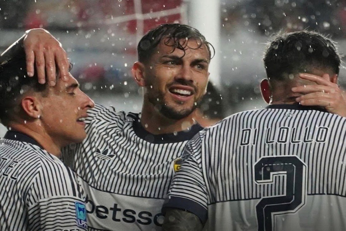 BOCA LE GANÓ 2-0 A SAN LORENZO BAJO UNA LLUVIA TORRENCIAL