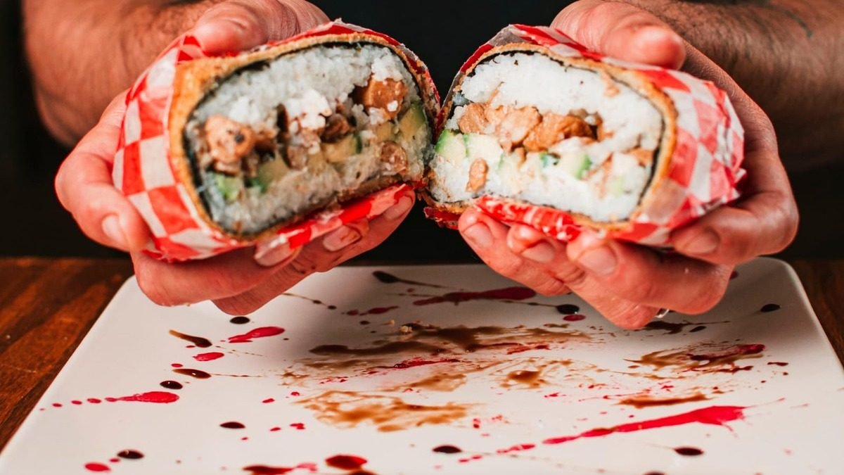 DE SUSHIMAN A DUEÑO: LUCAS FONDEVILA Y EL SUEÑO QUE RUEDA EN ROLL & GRILL