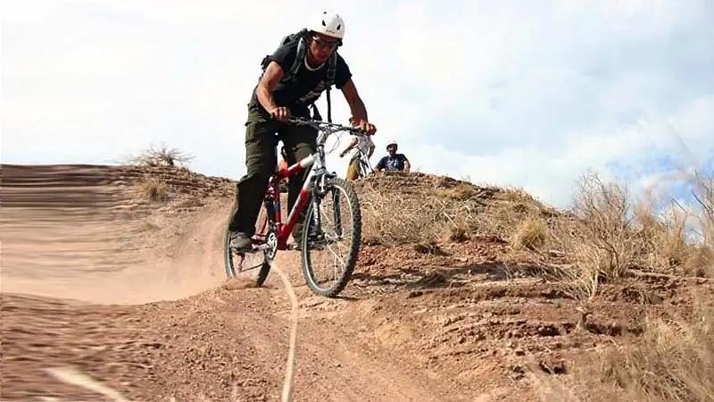 DEL CÉSPED A LA MONTAÑA: EL VALIENTE GIRO DE UN DEPORTISTA DE RIVADAVIA QUE REDEFINIÓ SU DESTINO