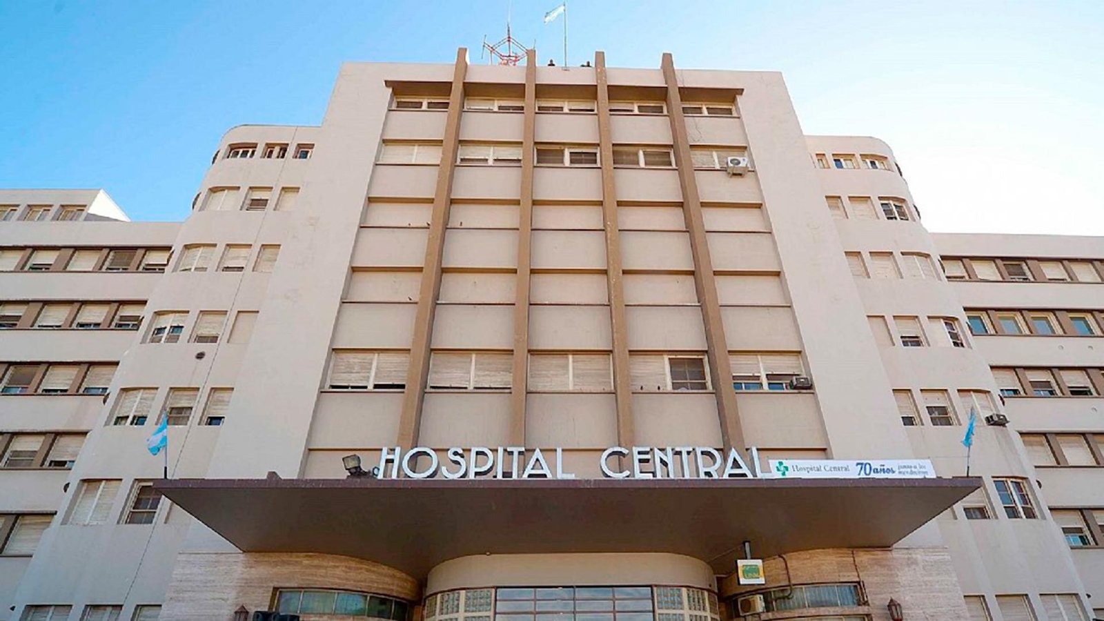 EFECTO MENDOZA: NACIÓN FORMALIZÓ EL COBRO DE LA SALUD A EXTRANJEROS NO RESIDENTES Y LA PROVINCIA YA LO APLICA