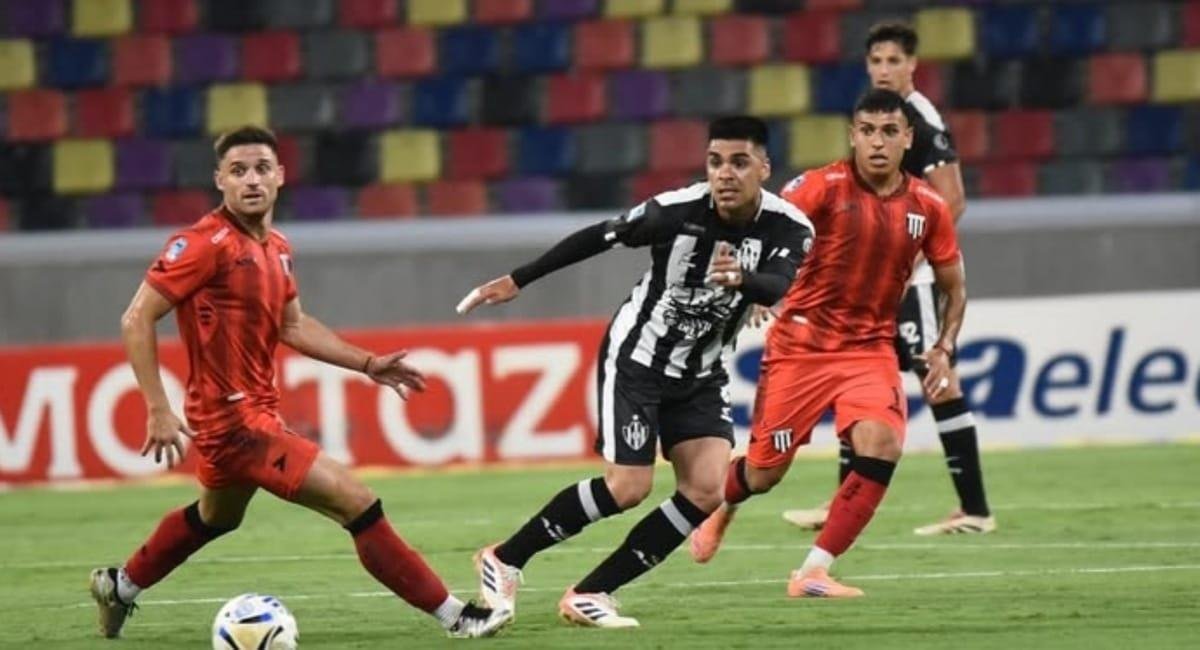EL LOBO ESTRENA CLAUSURA CON HOMENAJE A LA SELECCIÓN Y CONTRA UN RIVAL DIRECTO EN LA PERMANENCIA