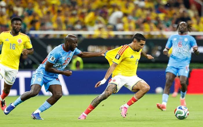 EL MUNDIAL ENTRA EN TEMPERATURA: GOLEADAS, EMPATES Y CLASIFICACIONES EN UNA JORNADA CLAVE