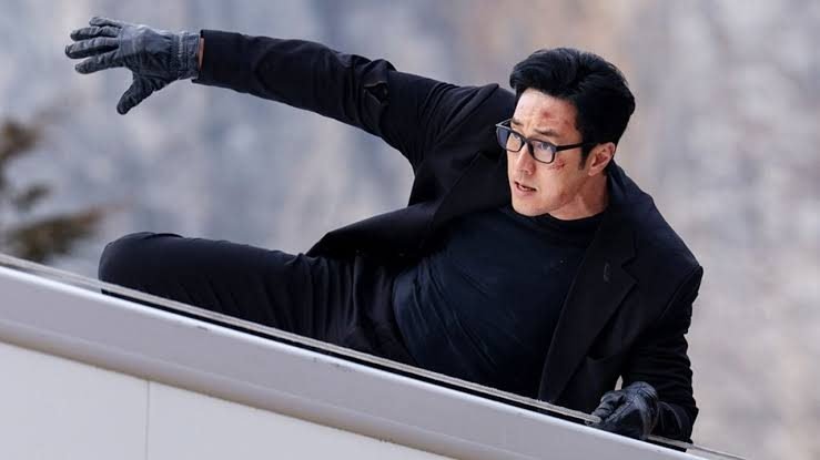 EL NUEVO FENÓMENO COREANO DE NETFLIX: "AGENTE KIM REACTIVADO" ARRASA EN TODO EL MUNDO