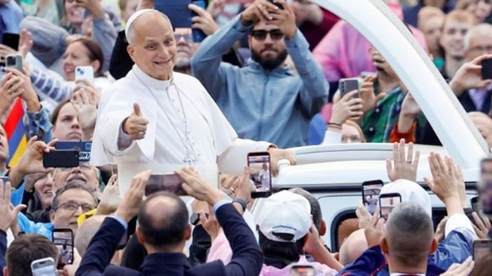 EL PAPA LEON XIV CONFIRMO SU VIAJE A LA ARGENTINA TRAS RECIBIR EL ALTA MEDICA