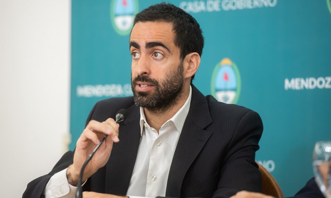 FAYAD CONFIRMÓ QUE 270.000 MENDOCINOS ESTÁN ENDEUDADOS Y EL GOBIERNO NEGOCIA UN ACUERDO CON LOS BANCOS