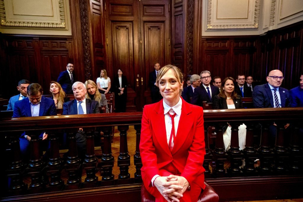 FERNÁNDEZ SAGASTI NO PODRÁ VOTAR DE FORMA REMOTA EN LA SESIÓN DEL SENADO