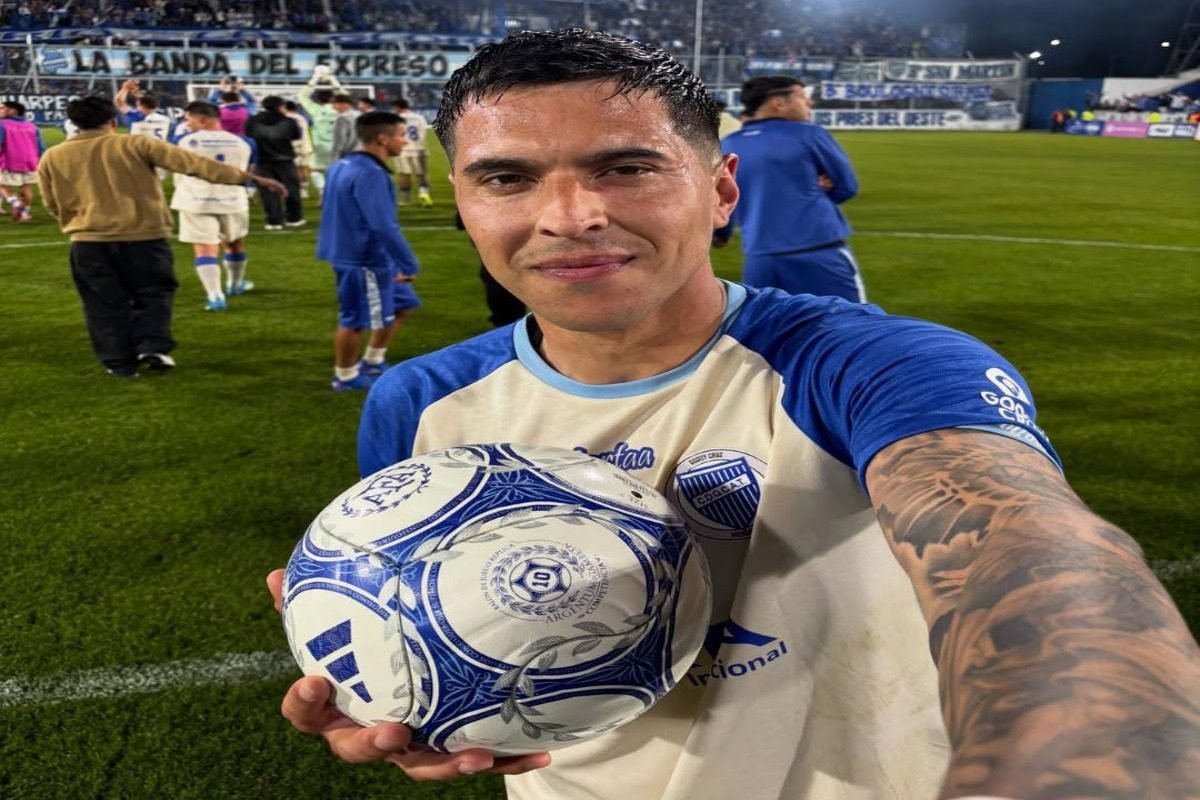 FESTIVAL DE GOLES EN MENDOZA: GODOY CRUZ GOLEÓ 6-3 A ESTUDIANTES CON UN HAT-TRICK DE MARTÍN PINO