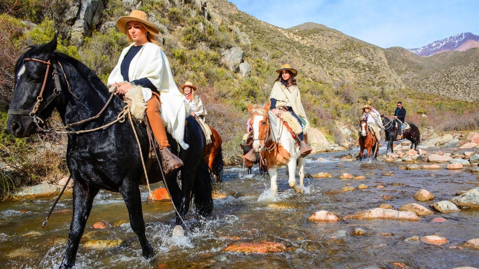 FINDE LARGO EN MENDOZA: EL GOBIERNO INFORMA 70 MIL TURISTAS, CON UNA FUERTE OCUPACIÓN EN LA ZONA ESTE POR EL TURISMO NACIONAL