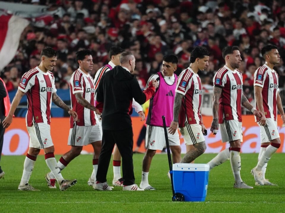 ¡GOLPE MONUMENTAL! HURACÁN VENCIÓ 2-1 A RIVER Y LE CORTÓ LA RACHA A PONZIO