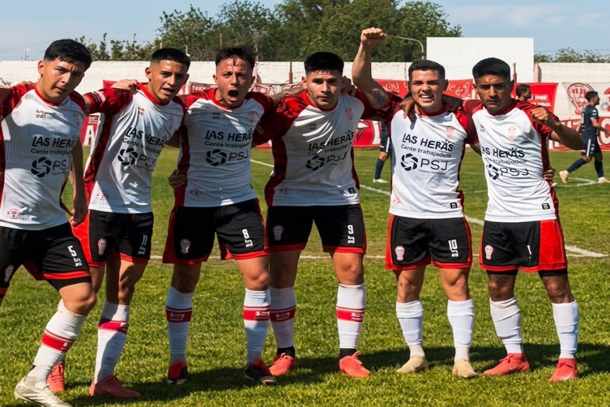 HURACÁN LAS HERAS VENCIÓ 1-0 A ATENAS EN EL CIERRE DEL FEDERAL A