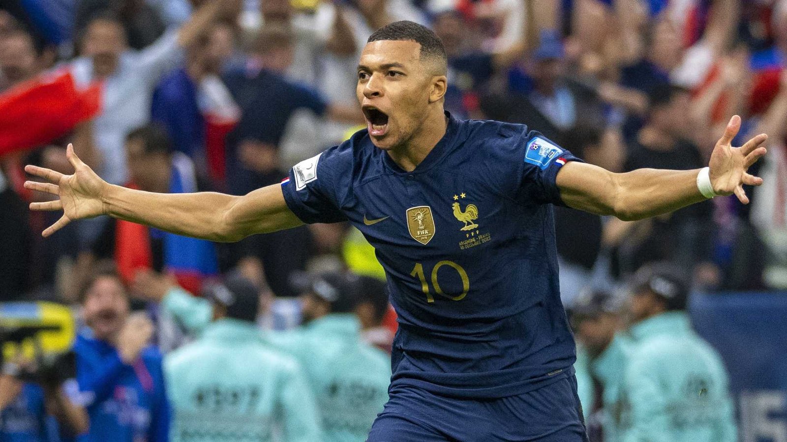 INGLATERRA LE GANÓ 6-4 A FRANCIA EN UN PARTIDO QUE PARECÍA SER UN AMISTOSO. MBAPPÉ QUEDÓ SUPERÓ EN GOLES A MESSI