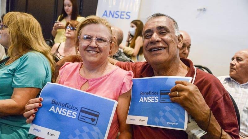 JUBILACIONES DE ANSES: CUÁNTO COBRAN DESDE SEPTIEMBRE CON EL NUEVO AUMENTO Y EL BONO