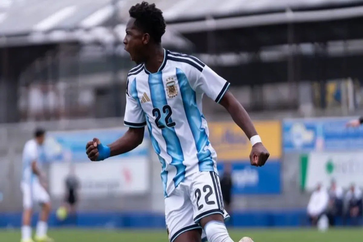 KIKI RAMOS EMOCIONÓ EN SU DEBUT CON LA SELECCIÓN SUB 17: "NUNCA ME SENTÍ DISCRIMINADO"