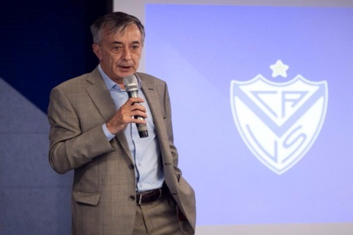 LA AFA ADVIERTE A VÉLEZ POR UNA POSIBLE DESAFILIACIÓN SI LLEVA EL RECLAMO A LA JUSTICIA