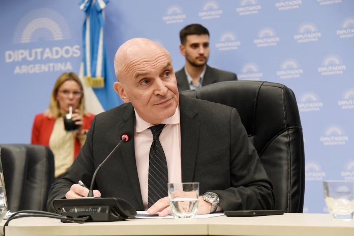 LA JUSTICIA CITA A ESPERT A INDAGATORIA POR PRESUNTO LAVADO DE DINERO: UN ESCÁNDALO QUE SACUDE A LA LIBERTAD AVANZA