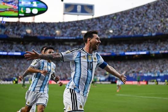 MESSI CONFIRMÓ SU RETIRO DE LA SELECCIÓN ARGENTINA: "ME VACÍÉ, YA NO TENGO MÁS PARA DAR"