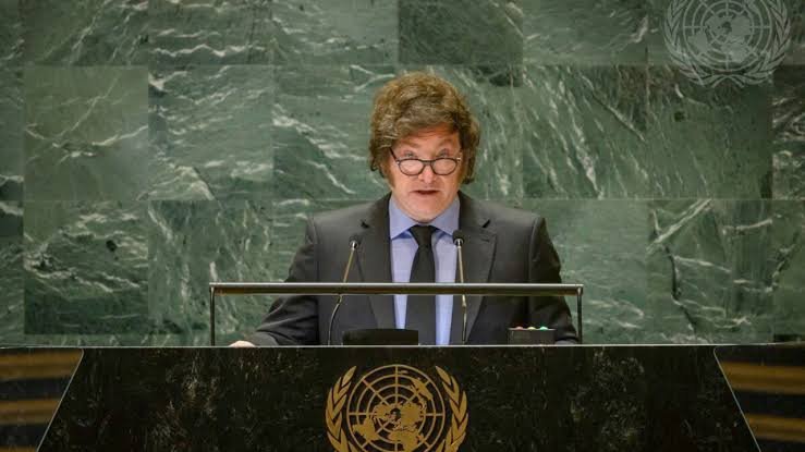 MILEI CONTRA LA ONU: TILDÓ AL ORGANISMO DE INÚTIL Y HABLÓ DE MALVINAS COMO "CAUSA NACIONAL". TAMBIÉN REPUDIÓ A LA PETROLERA SEA LION