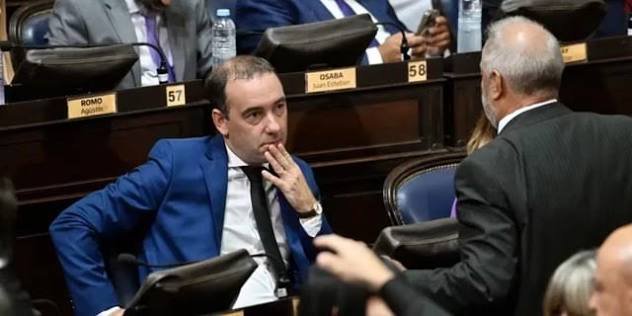 "NOS TOMAN DE BOLUDOS": EL OTRO ADORNI AHORA DICE QUE SE EQUIVOCÓ Y PUSO UN CERO DE MÁS