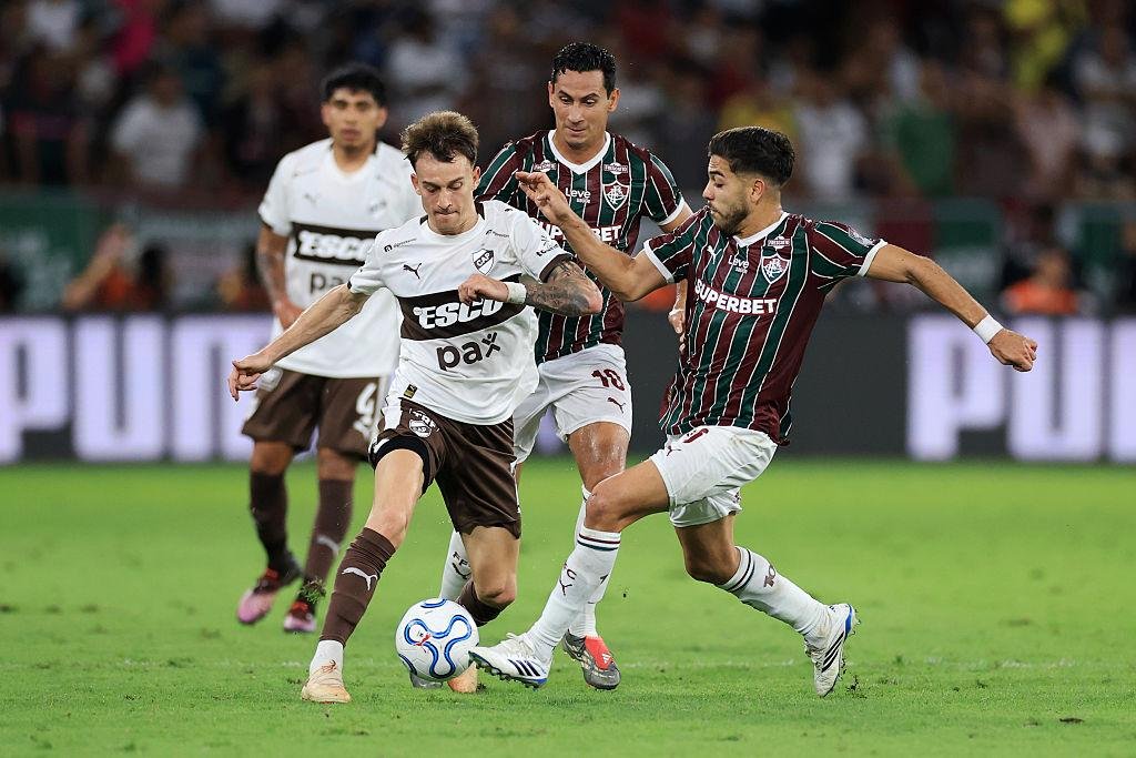 PLATENSE GANÓ 2-1, PERO NO LE ALCANZÓ: FLUMINENSE AVANZÓ A SEMIFINALES DE LA LIBERTADORES