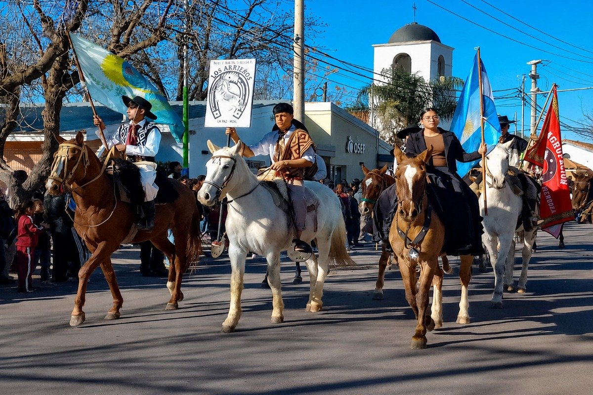 POSTALES DE UNA TARDE A PURO ARTE, DEPORTE Y TRADICIÓN EN LA PAZ