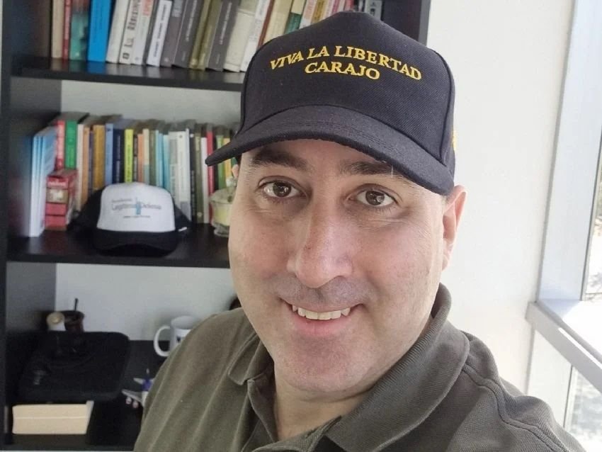 QUIÉN ES FERNANDO CERIMEDO, EL EXASESOR DE MILEI DETENIDO EN BOLIVIA POR EL INTENTO DE ASESINATO A SU EXPAREJA
