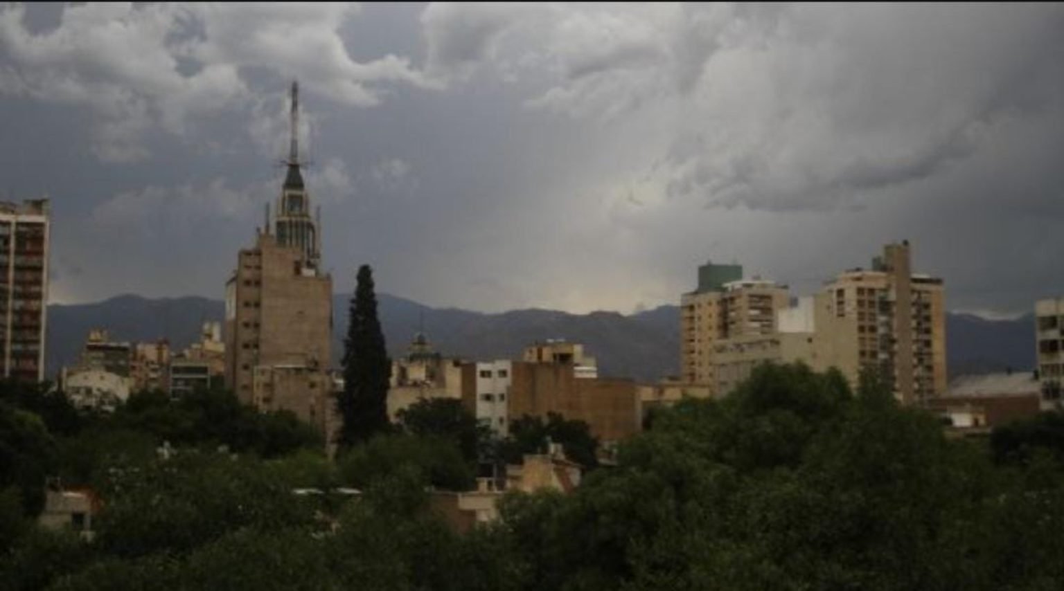 SÁBADO CON MEJOR CLIMA EN MENDOZA, PERO LA LLUVIA Y LA NIEVE VUELVEN ESTE FIN DE SEMANA