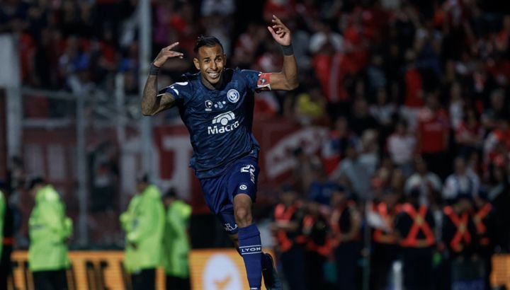 SIGUEN LAS IDAS Y VUELTAS POR EL PASE DE VILLA A BOCA