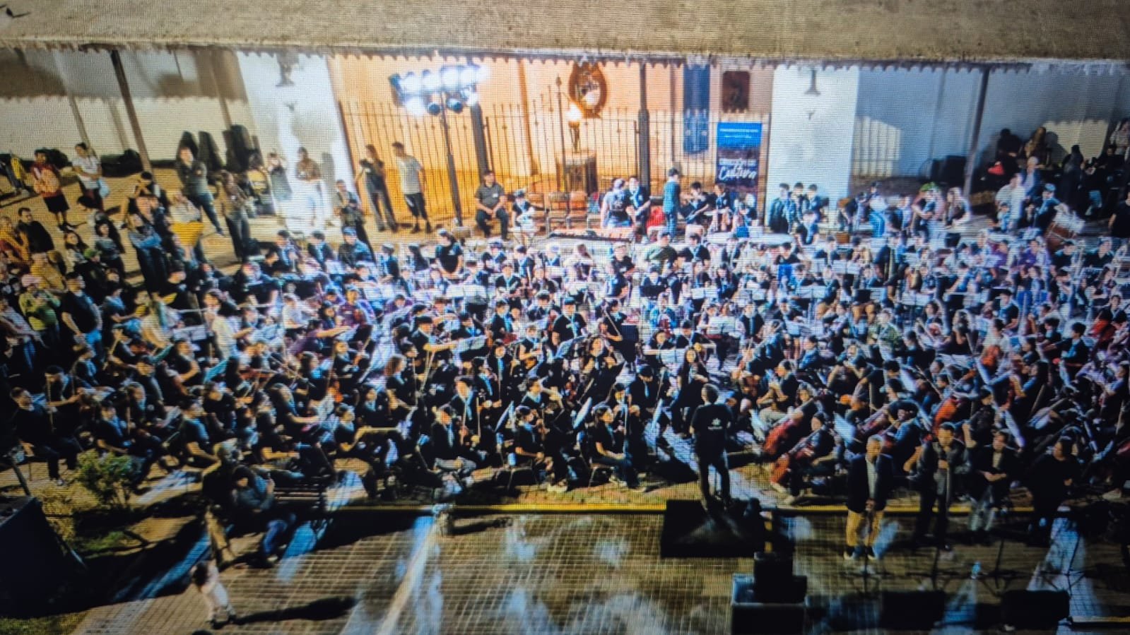 "SOLO PIBES TOCANDO" CERRÓ SU OCTAVA EDICIÓN EN LAS BÓVEDAS CON MÁS DE 200 JÓVENES MÚSICOS