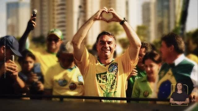 SORPRESA EN BRASIL: DESAFIANDO LAS ENCUESTAS, FLÁVIO BOLSONARO SE IMPUSO Y VA AL BALOTAJE CON TODO A FAVOR