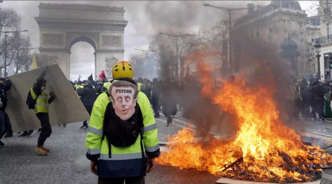 TENSION SOCIAL EN FRANCIA: GRAVES DISTURBIOS EN PARIS Y OTRAS CIUDADES TRAS PROTESTAS POR EL COSTO DE VIDA