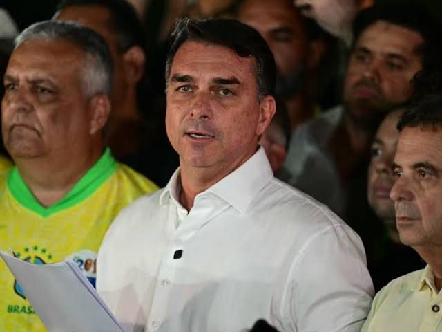 TRAS EL BALOTAJE EN BRASIL: EL ENTORNO DE BOLSONARO ACEPTA LA DERROTA MIENTRAS MILEI MANTIENE EL SILENCIO