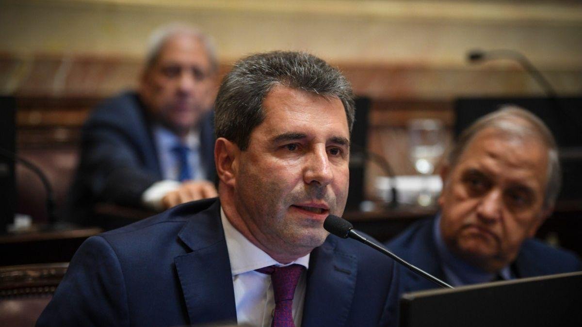 UÑAC DESEMBARCÓ EN MENDOZA Y ACELERA SU PROYECTO PRESIDENCIAL DE CARA A 2027